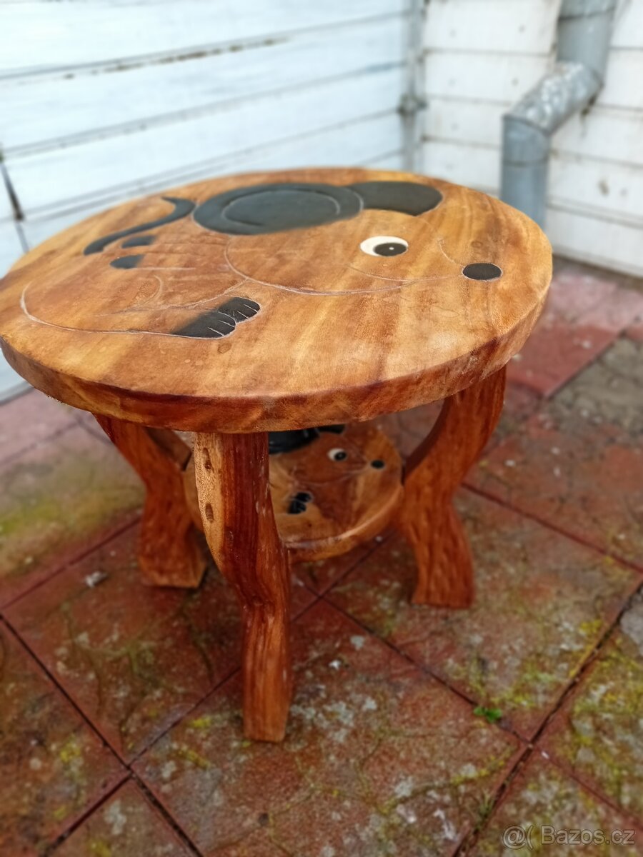 Dětský stolek z masivu - 2