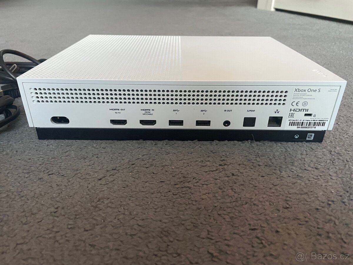 Xbox One S - 2