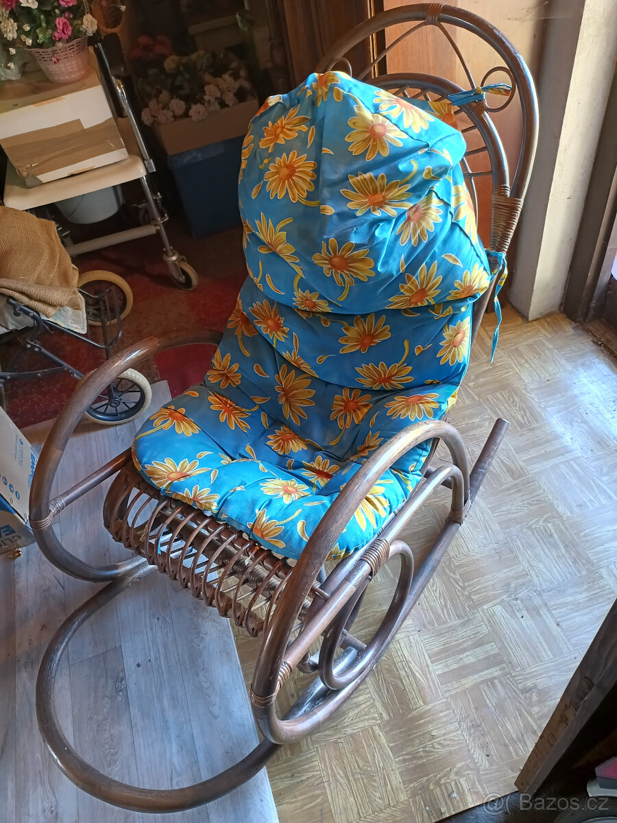 Houpací křeslo ratanové - 2