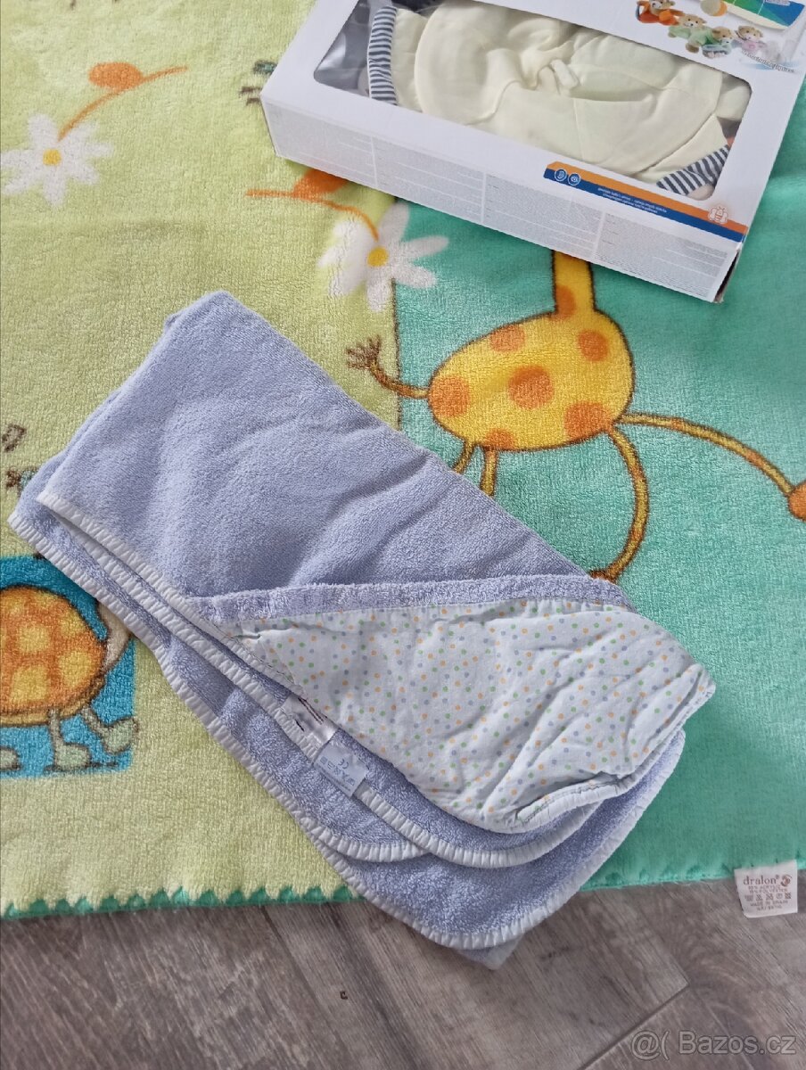 Deka, osuška a kolotoč nad postýlku - 2