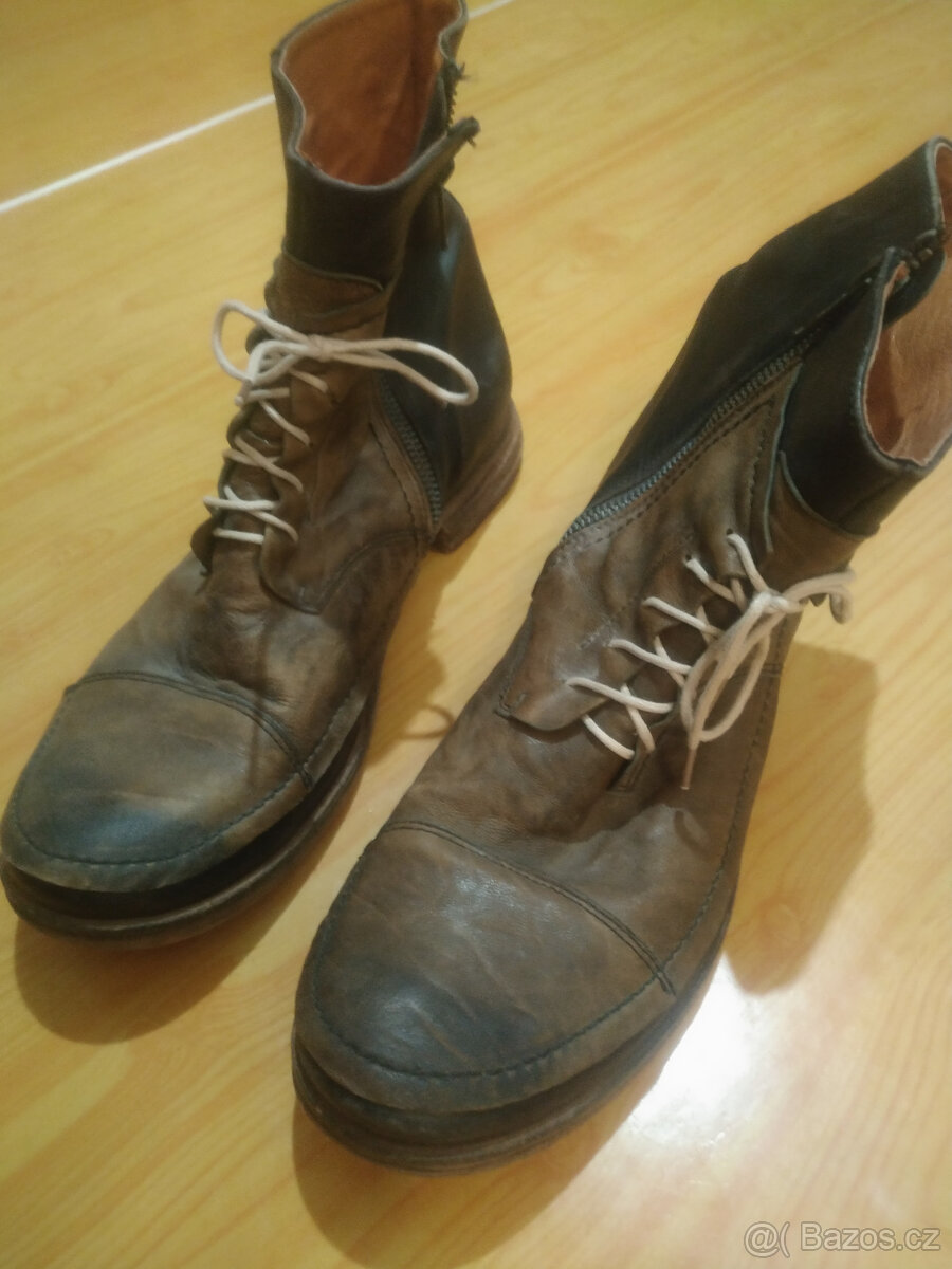 Kvalitní celokožené boty 42 - 2