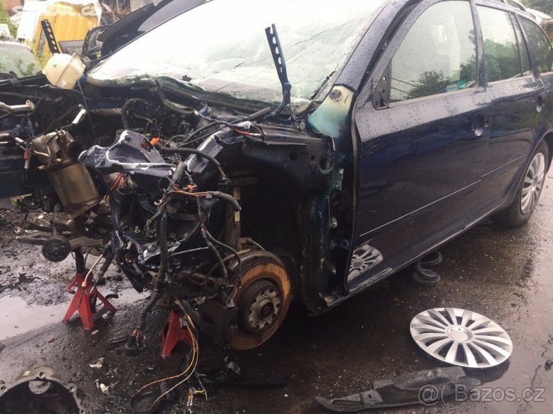 Škoda Octavia II combi 1.6 tdi face, koup v ČR - 2
