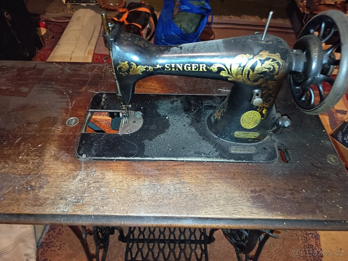 Prodám tři šici stroje - 2