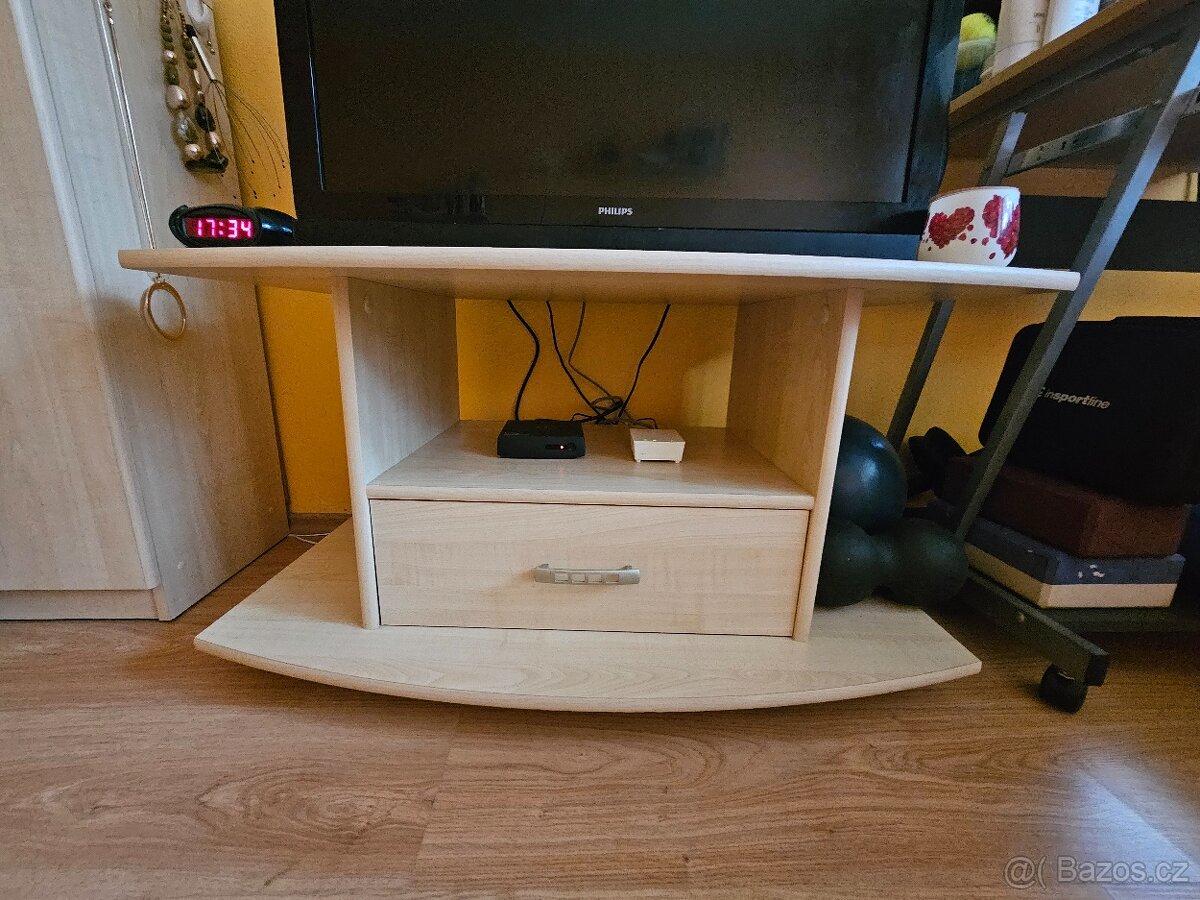 Tv stolek - 2