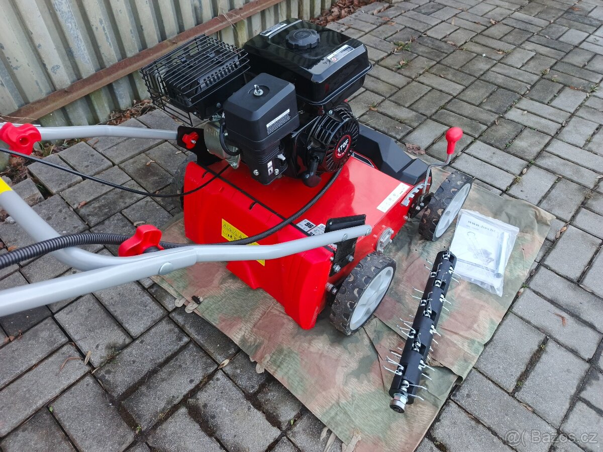 Vertikutátor Hecht motorový - 2