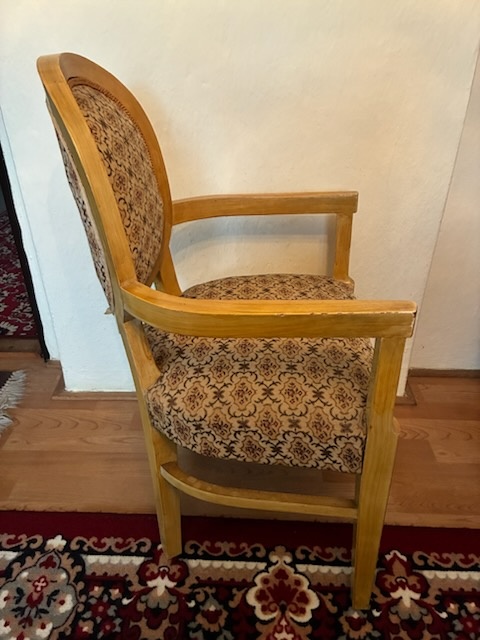 Starožitné křeslo - 2