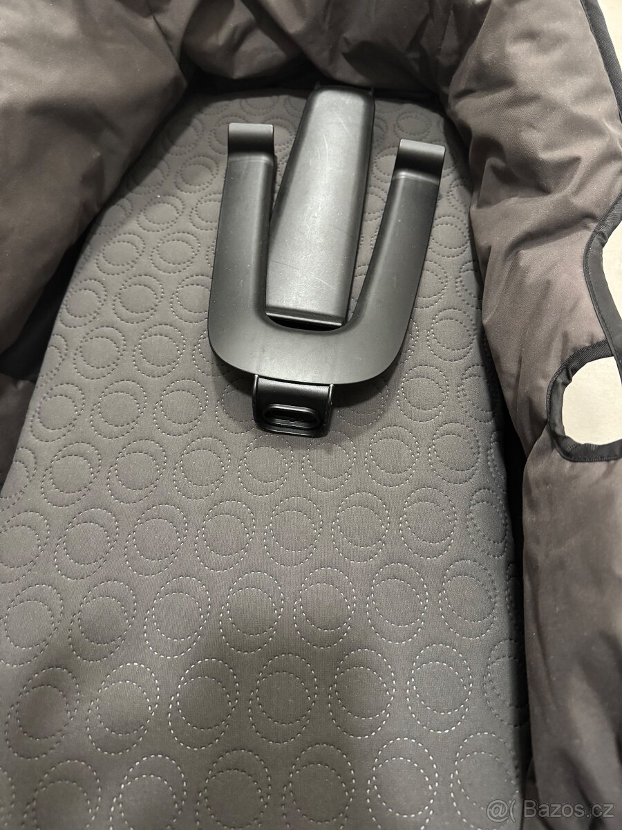 Bugaboo fox 5 černá hluboká korba - 2
