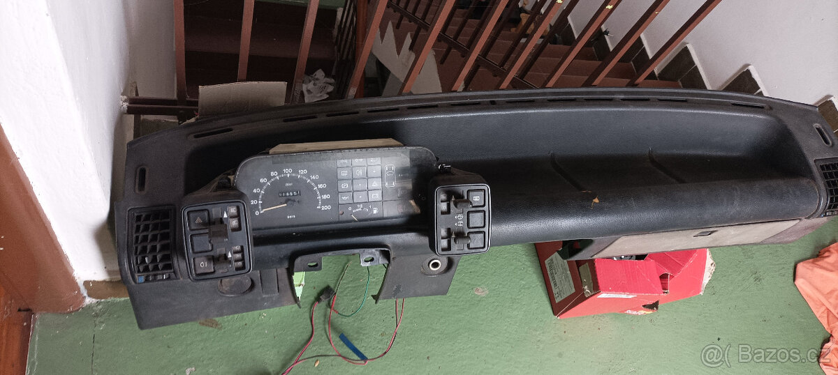 Fiat Uno 1 - 2