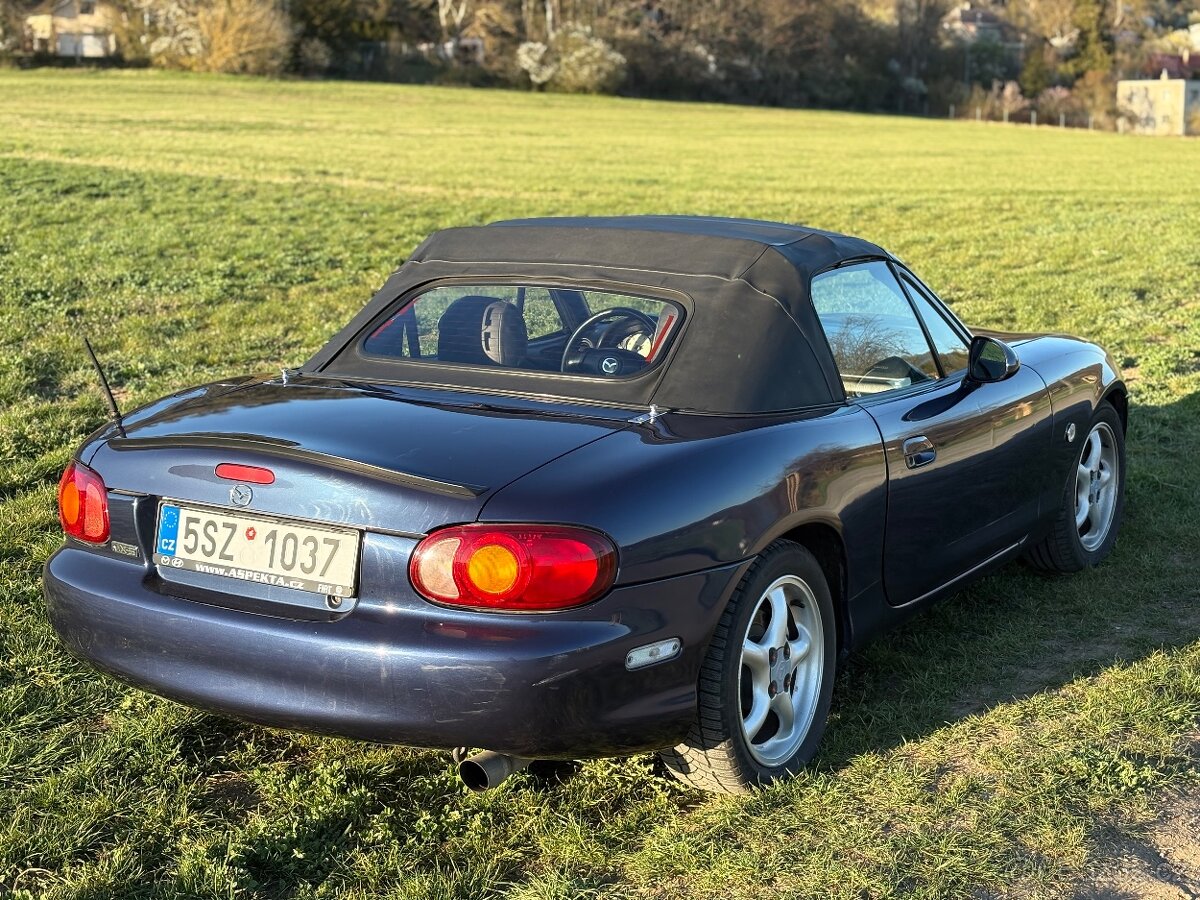 Mazda MX5 NB - 2