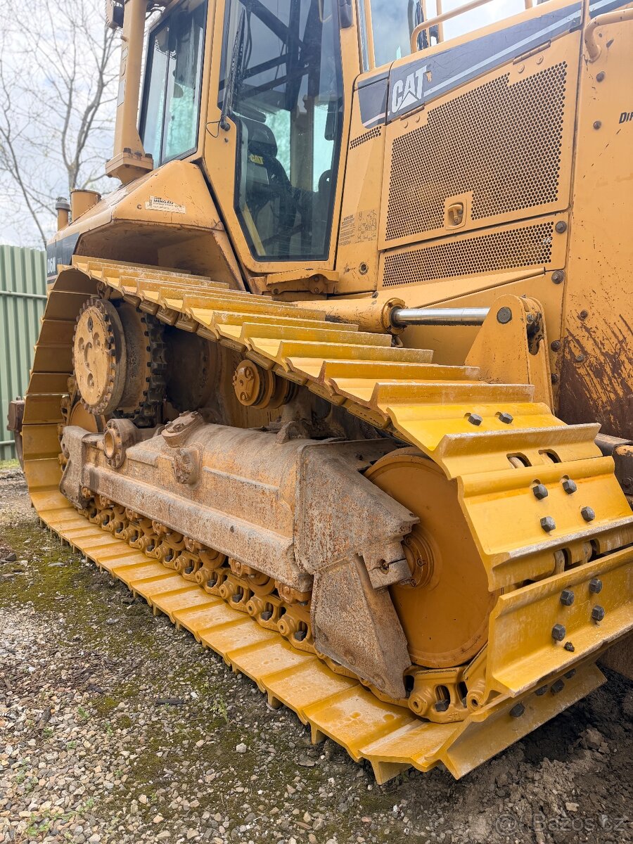 Buldozér Caterpillar D6 NXL - 2