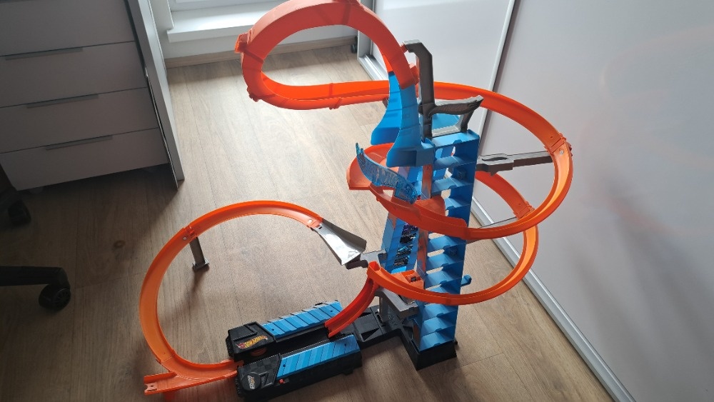 Hot wheels padající věž - 2