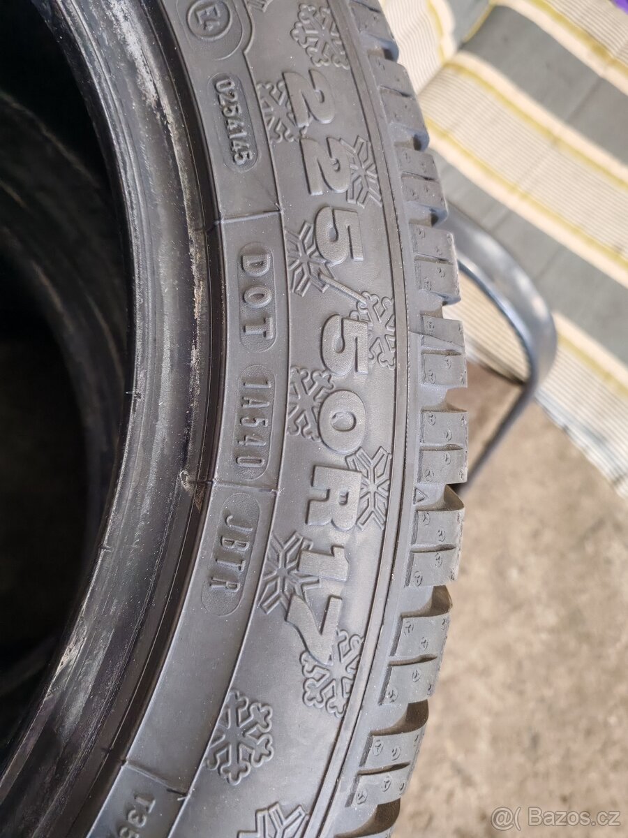 225/50/17 Dunlop NOVÉ - 2