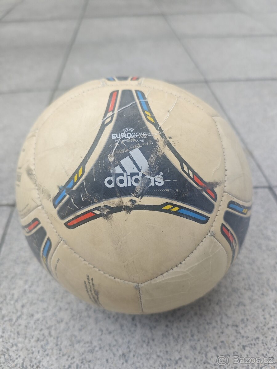 Fotbalový míč Adidas Tango 12 - 2