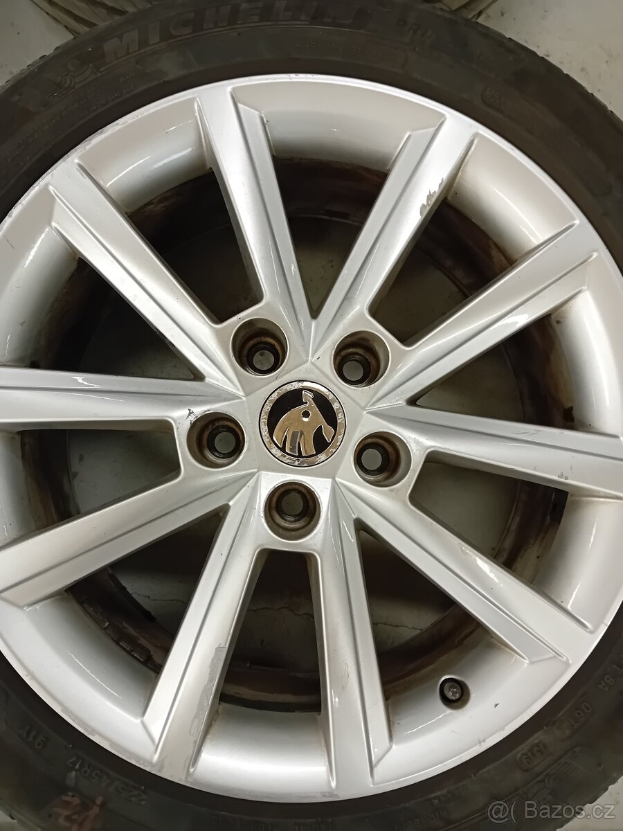 Alu kola Škoda 225/45 R 17 - 2