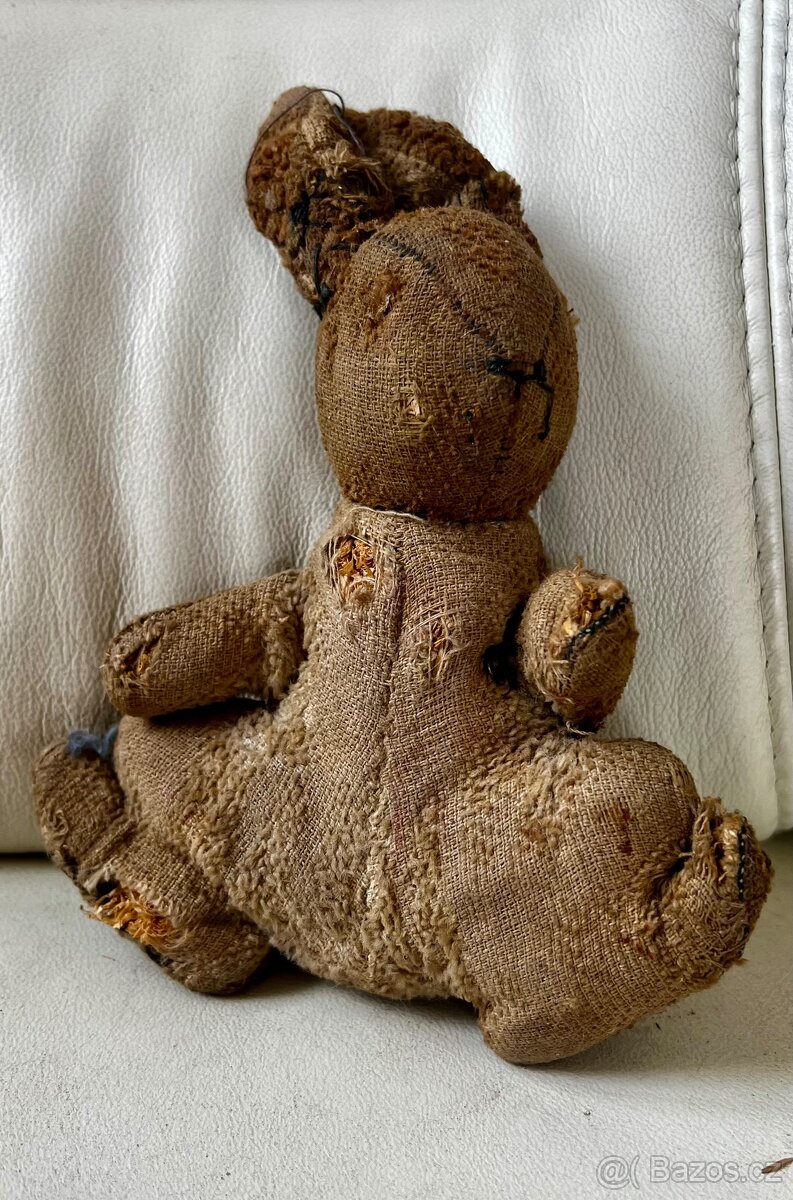 Velmi stará hračka zajíček - 2