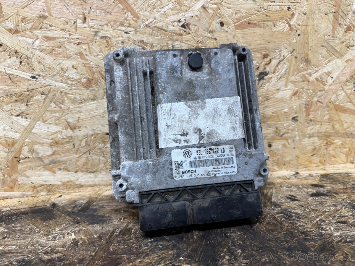 ŘÍDICÍ JEDNOTKA MOTORU 03L906022KD - 2