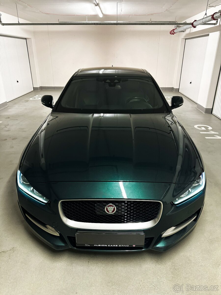 Jaguar XE 2.0D AWD R-SPORT - 2