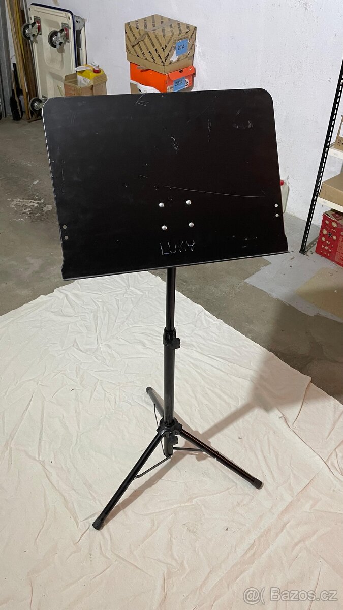 Pultový stojan na noty - 2