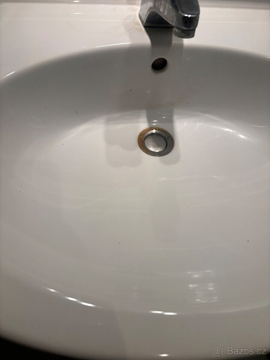 Koupelnová skříňka + zrcadlo - 2