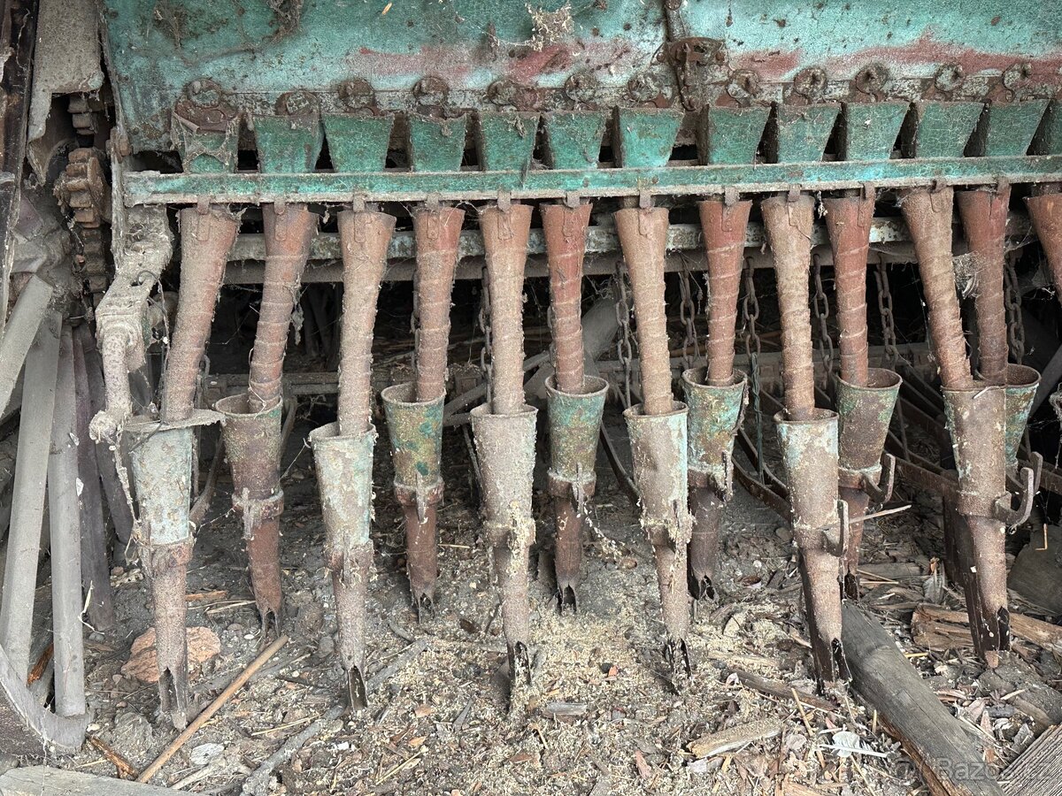 Secí stroj starší - 2