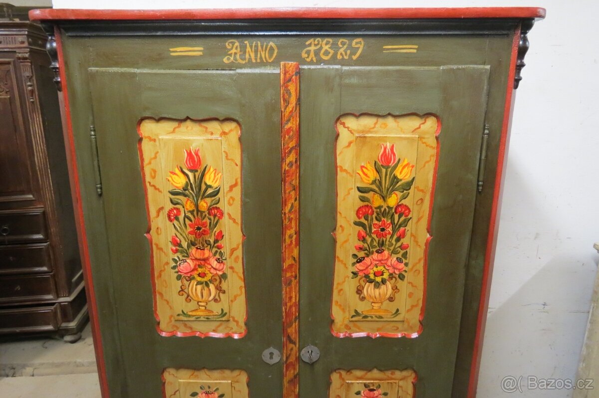 Skříň malovaná - 2