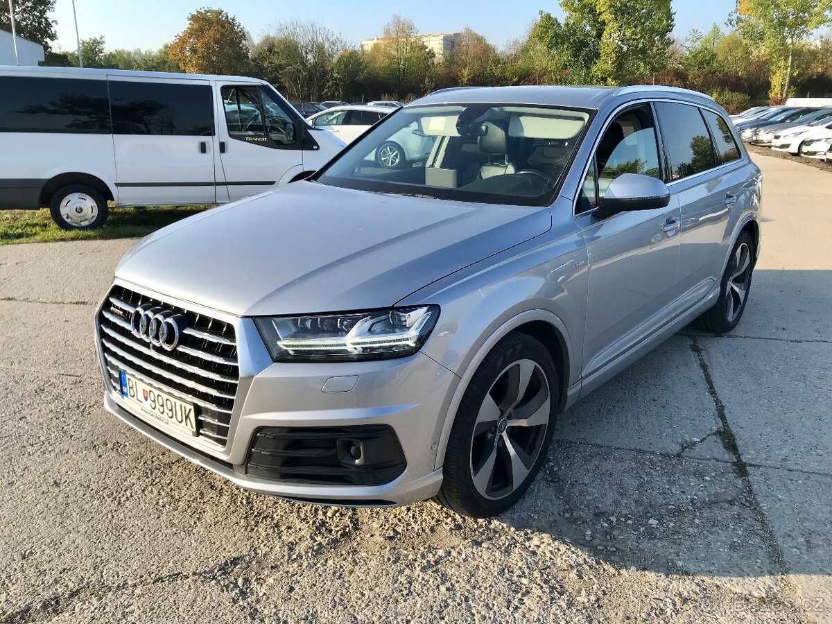 AUDI Q7 S-Line - 2