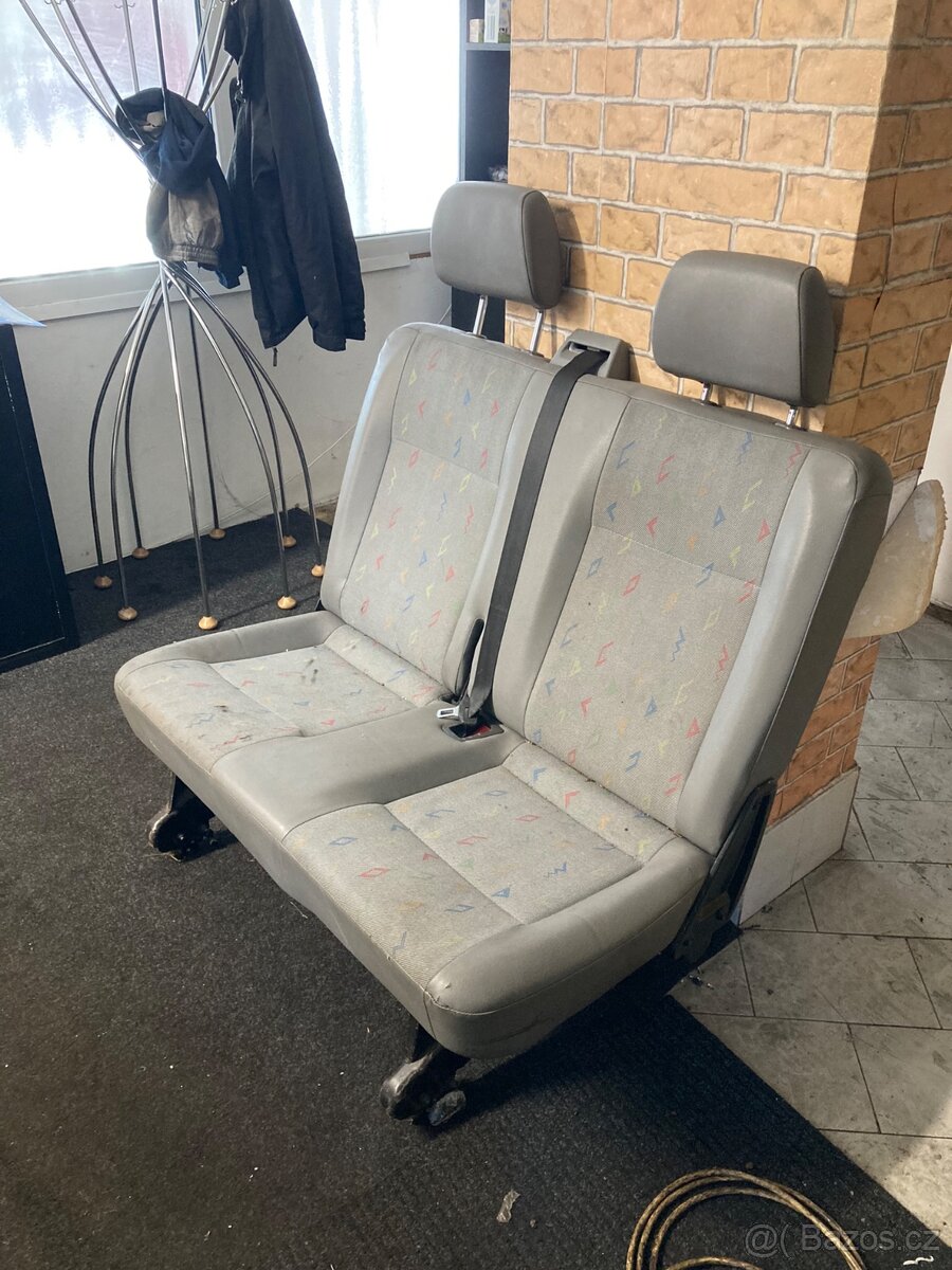 sedačky VW Transporter Caravelle - 2