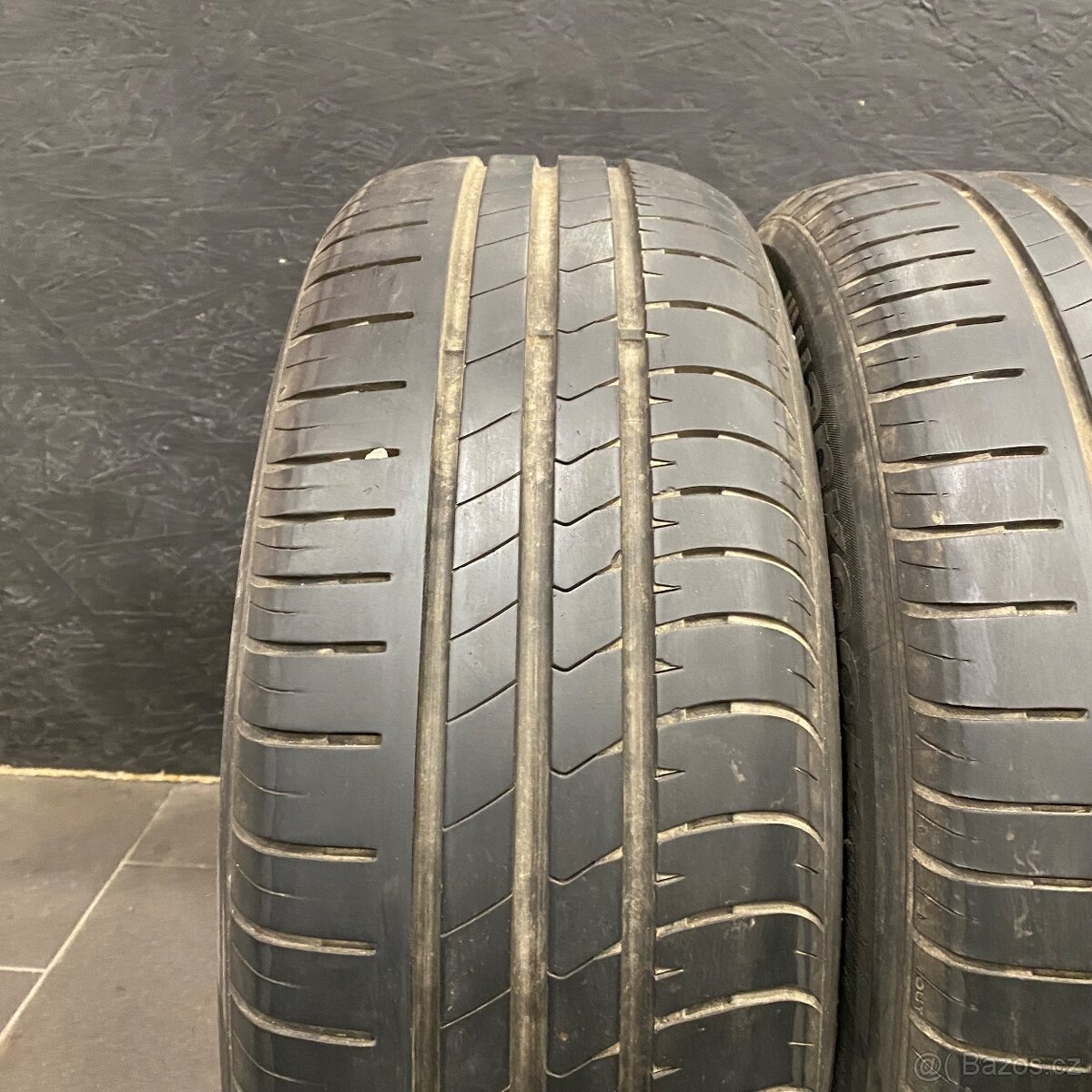2 ks pneu Hankook 205/60/16 92V - 2