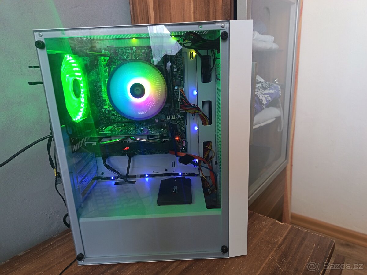 Stolní počítač pro hraní - 2