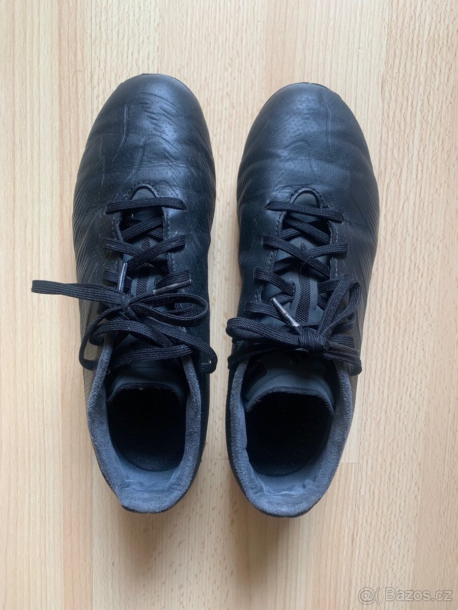 Adidas Predator kopačky vel. 38 a 2/3 - 2