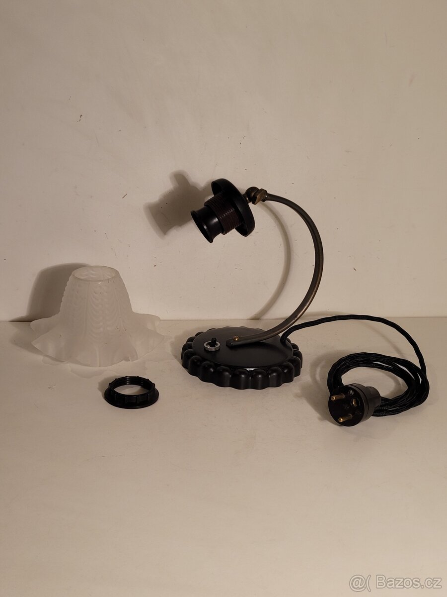 funkcionalistická lampa, bakelitová lampička, mat stínidlo - 2