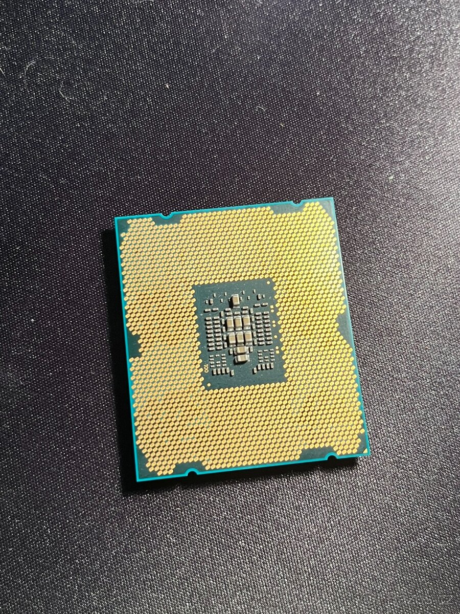 Procesor Intel Core i7-3820 LGA 2011 (X79) - 2