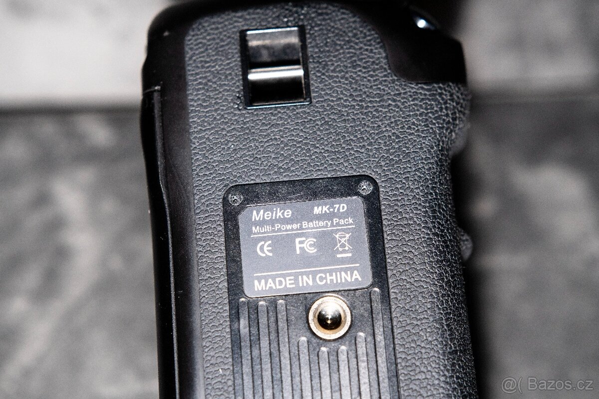 Baterry grip Meike MK-7D - 2