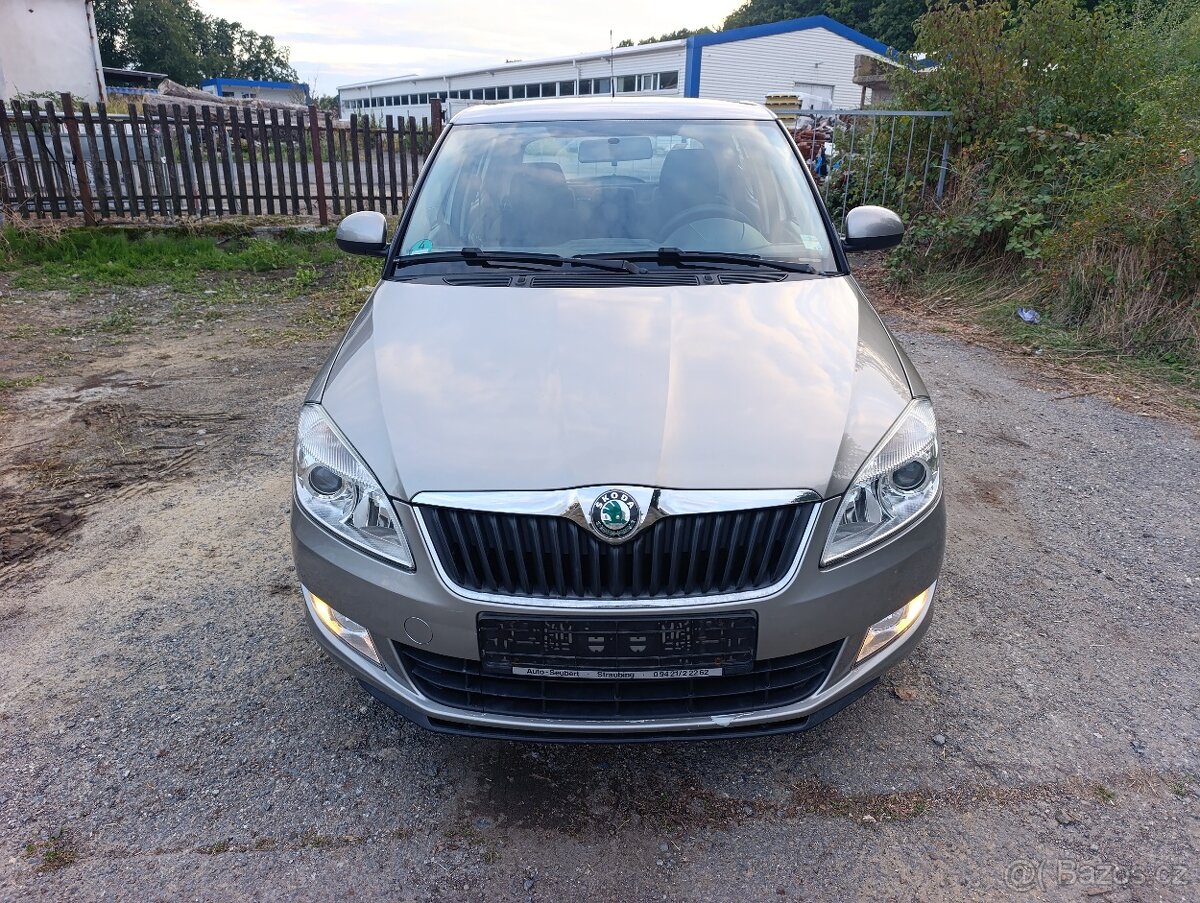 Škoda Fabia 1.2 HTP 2012 Facelift - 2