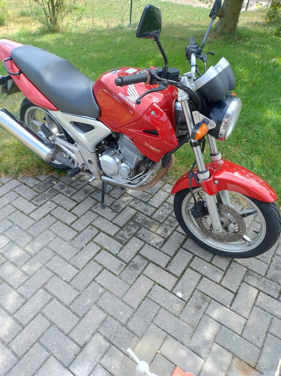 Honda CBF 250 - 2