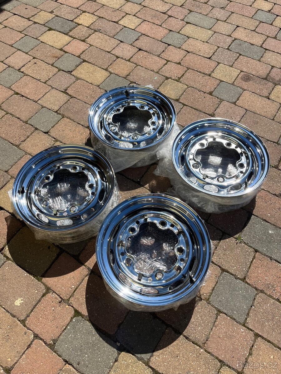 Kola VW brouk R15 5x205