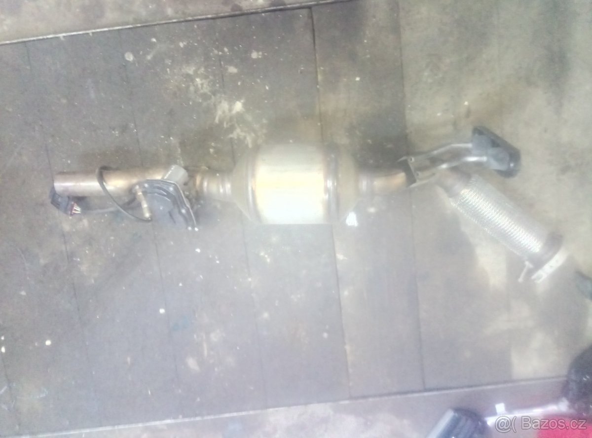 Díly Škoda Scala 1.6 TDI Kamiq,Karoq,Octavia III - 2