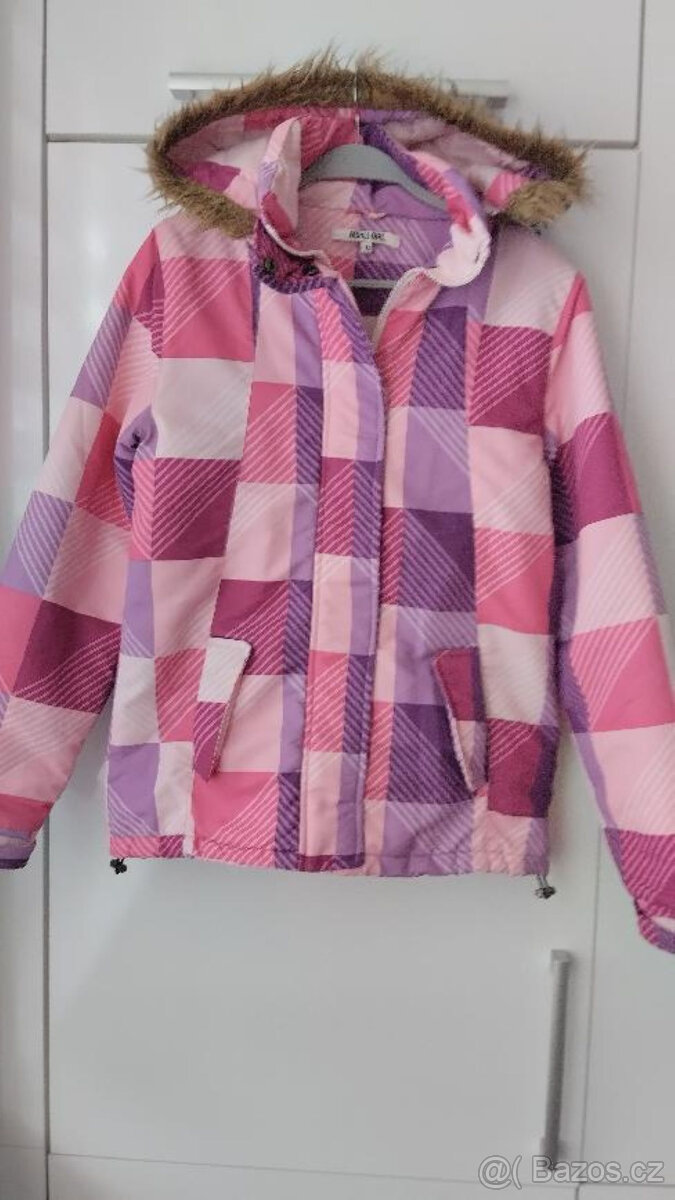 DÁMSKÉ/DÍVČÍ BUNDY A VESTY XS-M-L - 2