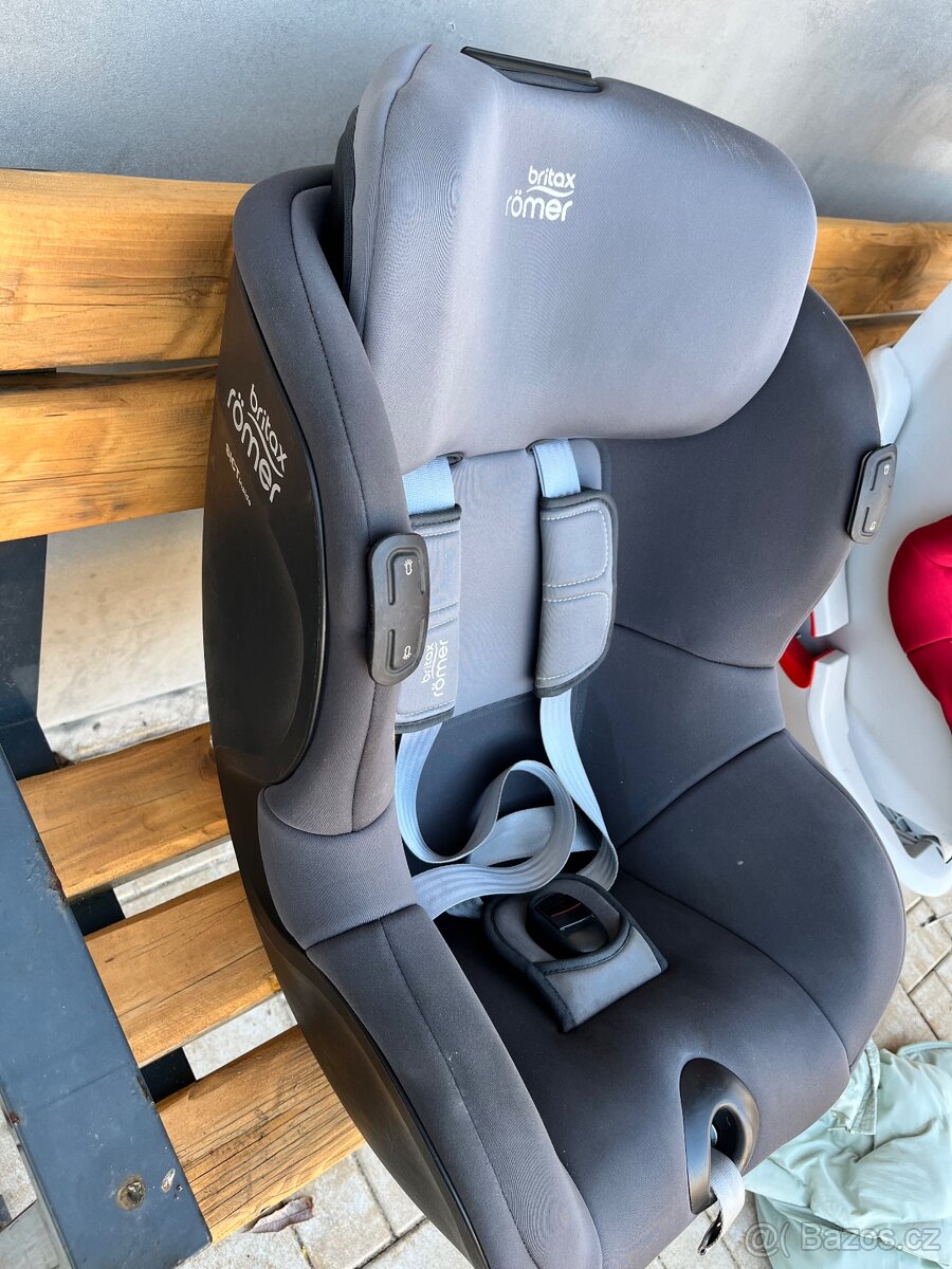 Autosedačka Dualfix i-Size - 2