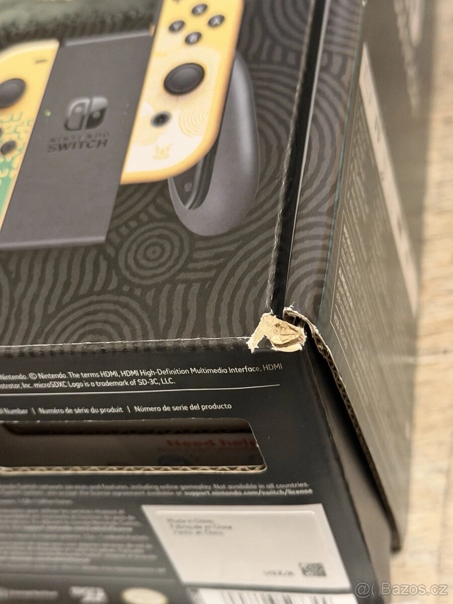 Nintendo Switch OLED - The Legend of Zelda edice - 2