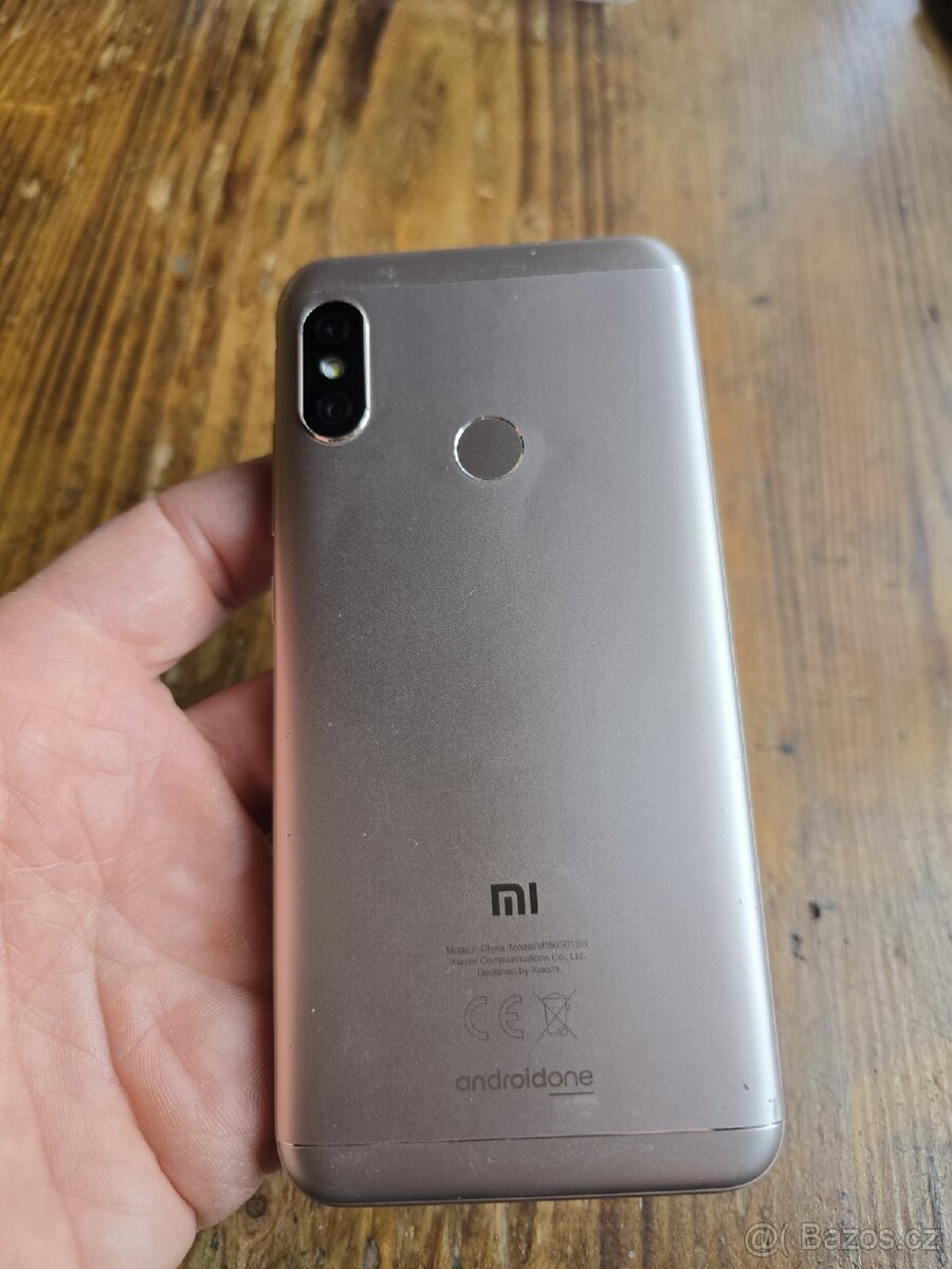 Xiaomi Mi A2 Lite, 64GB - 2