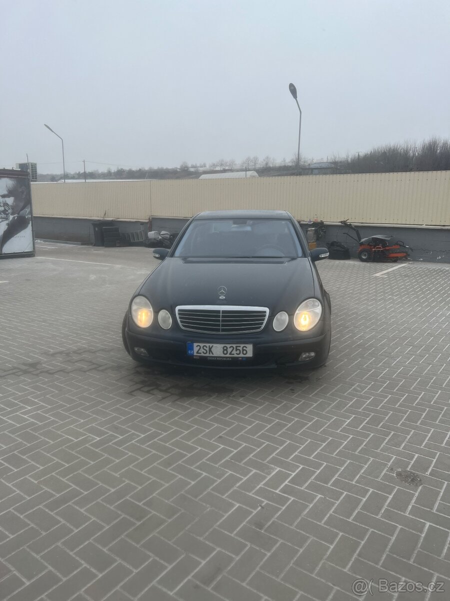 mercedes-benz w211 e240 - 2