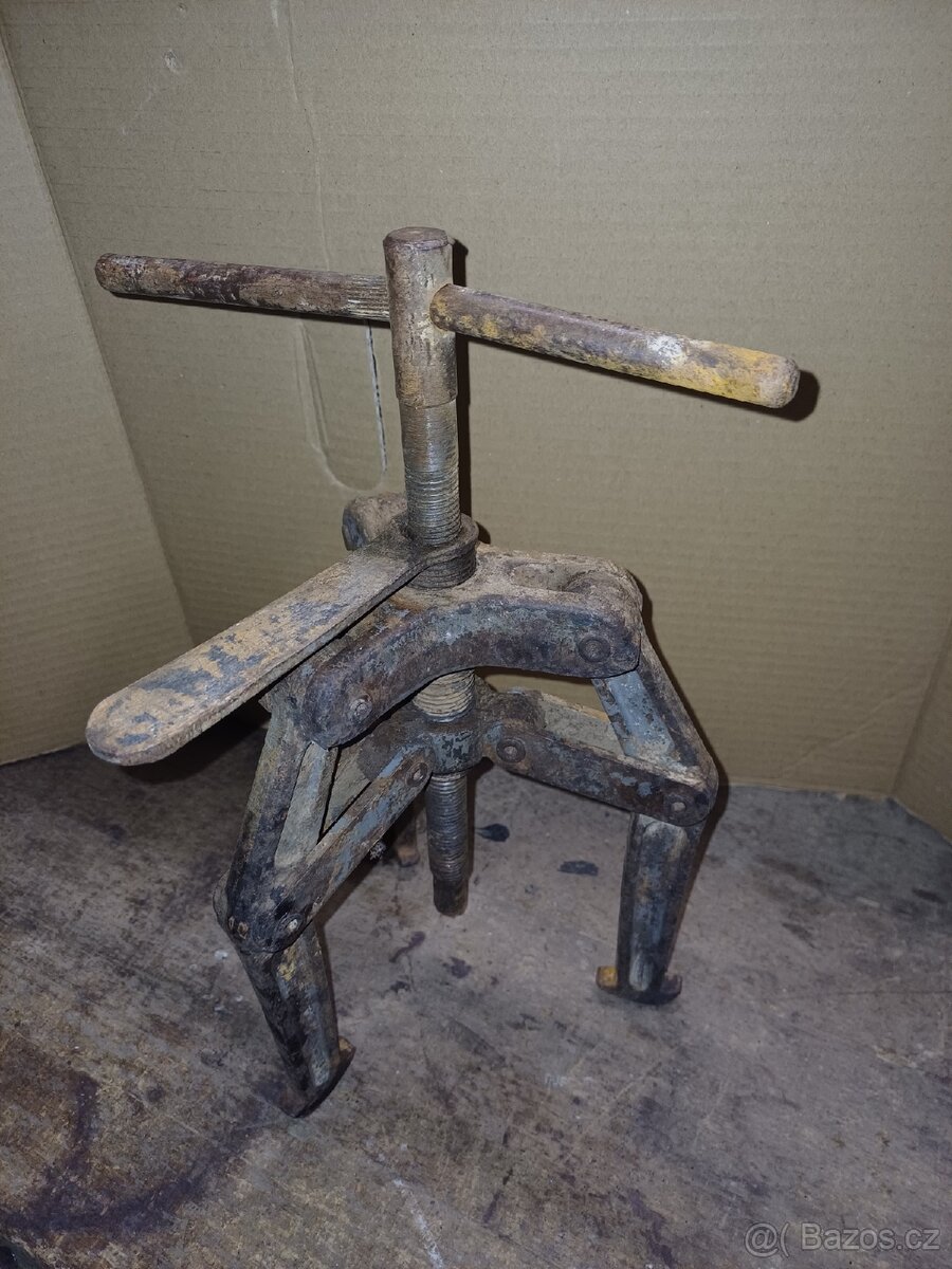 Tříramenný stahovák - 2