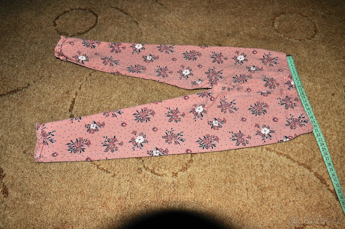 DÍVČÍ LEGÍNY. 2 KUSY - 2