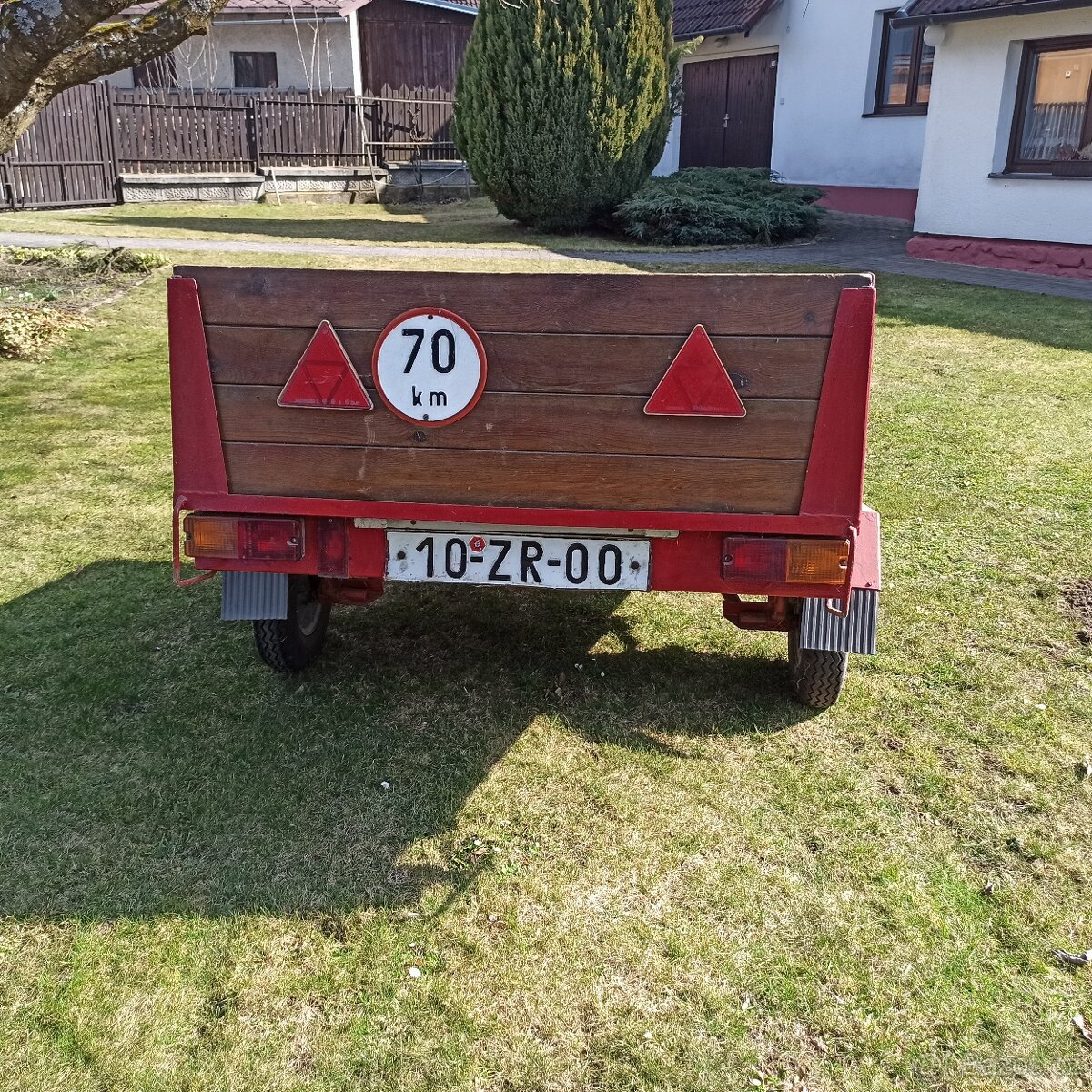 PŘÍVĚSNÝ VOZÍK - 2