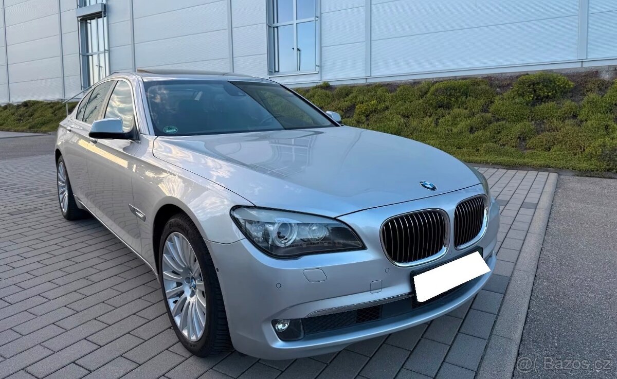 BMW 740 2012 - 2