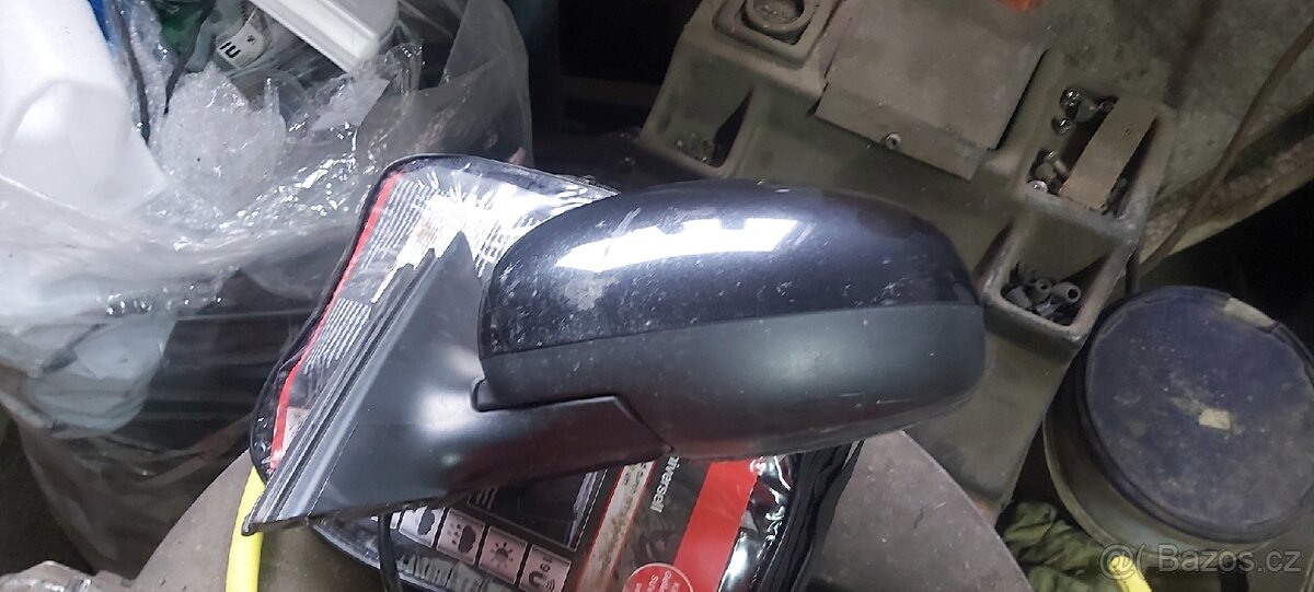 Leve zpetne zrsatko - 2