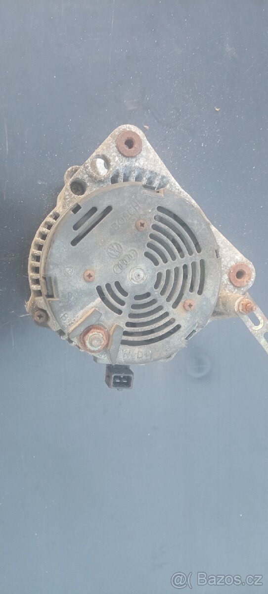 Alternátor VW Caddy MK2 - 2