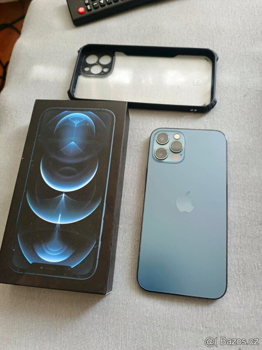 IPhone 12 Pro, tmavě modrý - 2