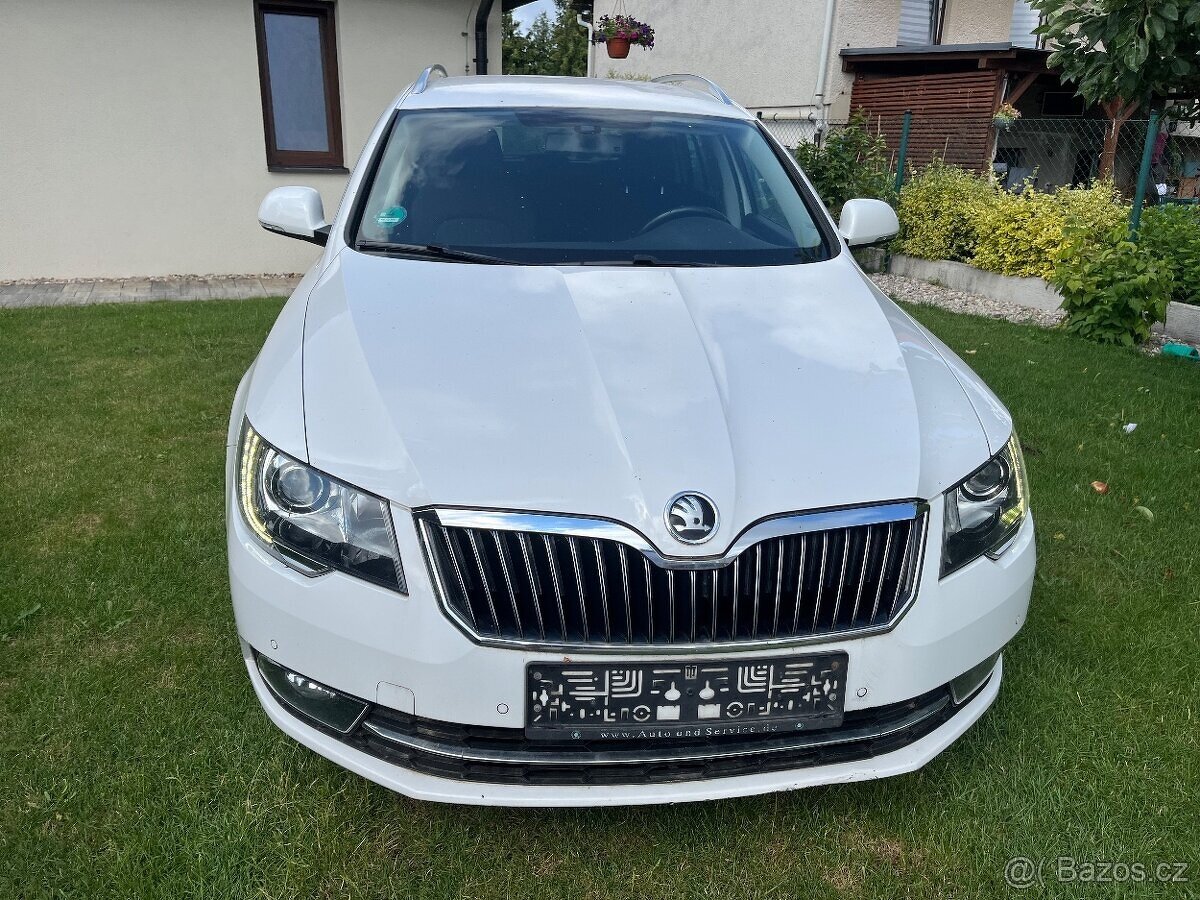 Škoda Superb 2 facelift 2014 125kW DSG Elegance - 2
